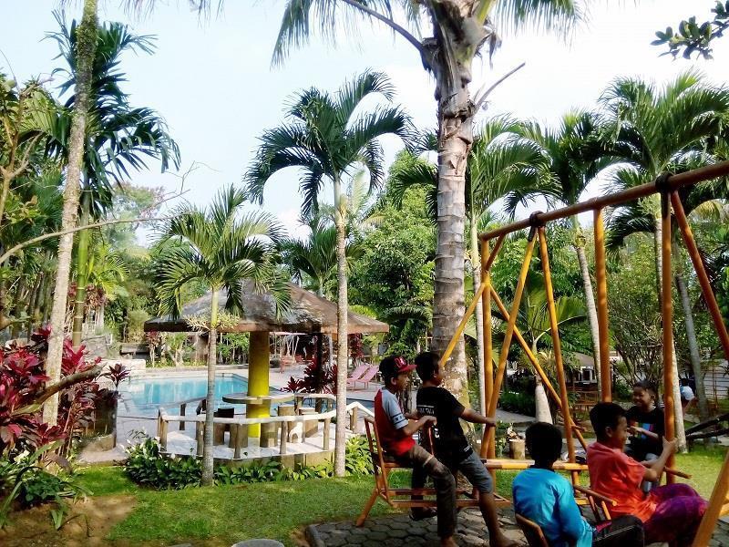 Aquarius Orange Resort Cisarua Eksteriør billede